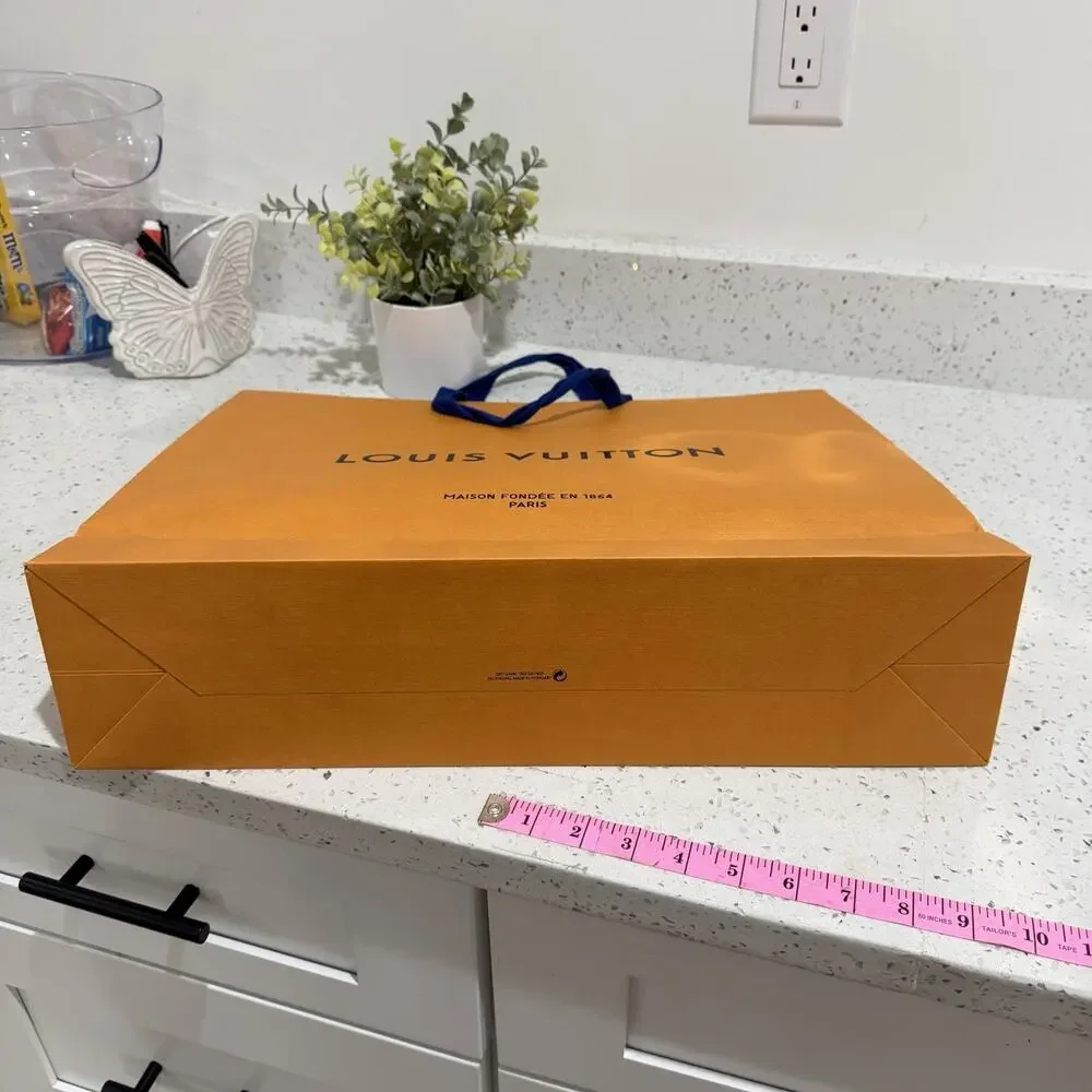 Louis Vuitton Large Gift Bag designer large ts